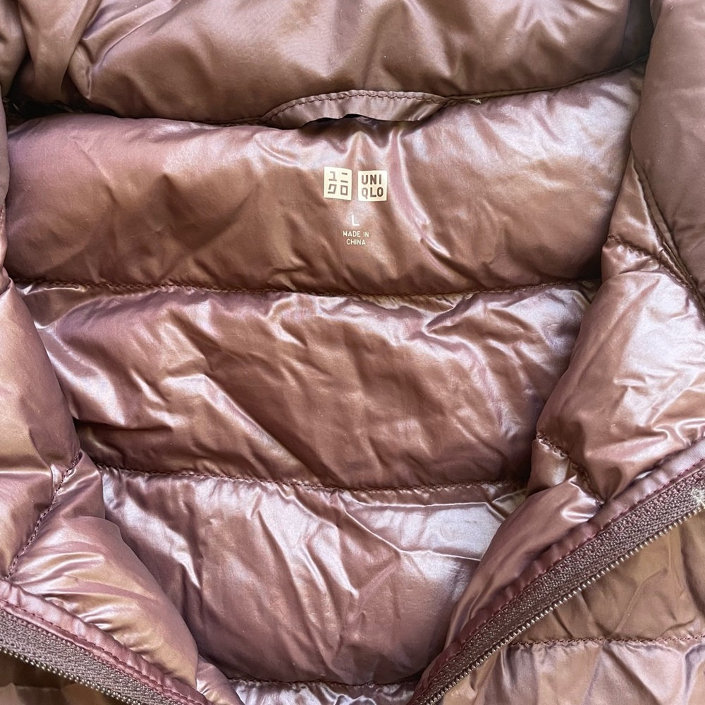Uniqlo Ultra Light Down (ULD) Jacket  Quilted Jacket - Plum - Picture 2 of 5